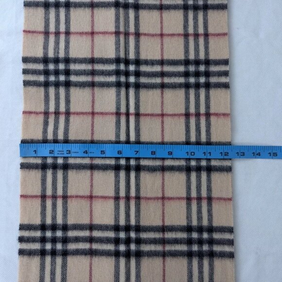 Burberry Unisex Winter Scarf Beige – 100% Lambswool Check – Used – Stylish Wrap - Picture 7 of 7